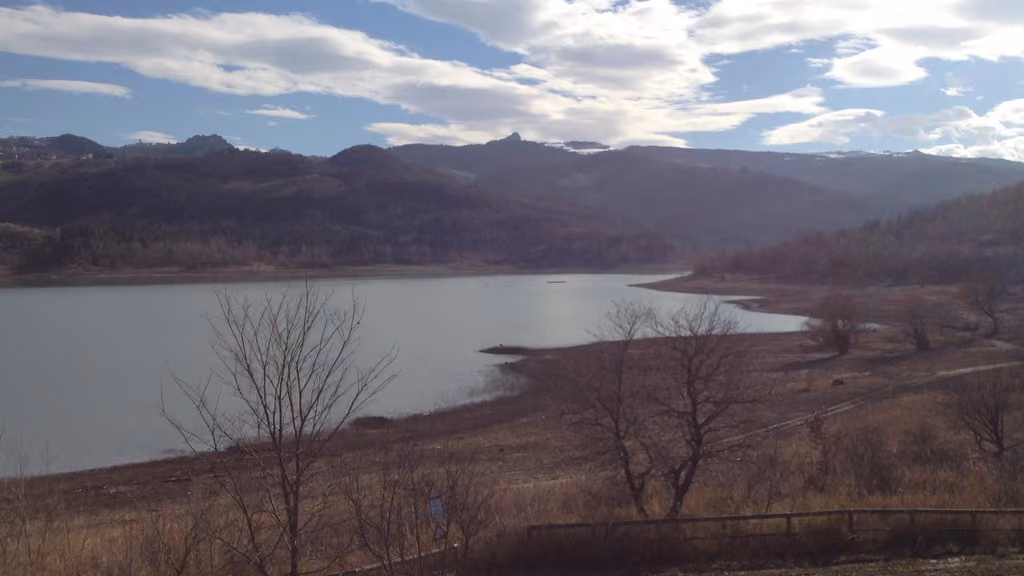 Panorama sulle montagne della Maiella dal borgo di Lama dei Peligni
